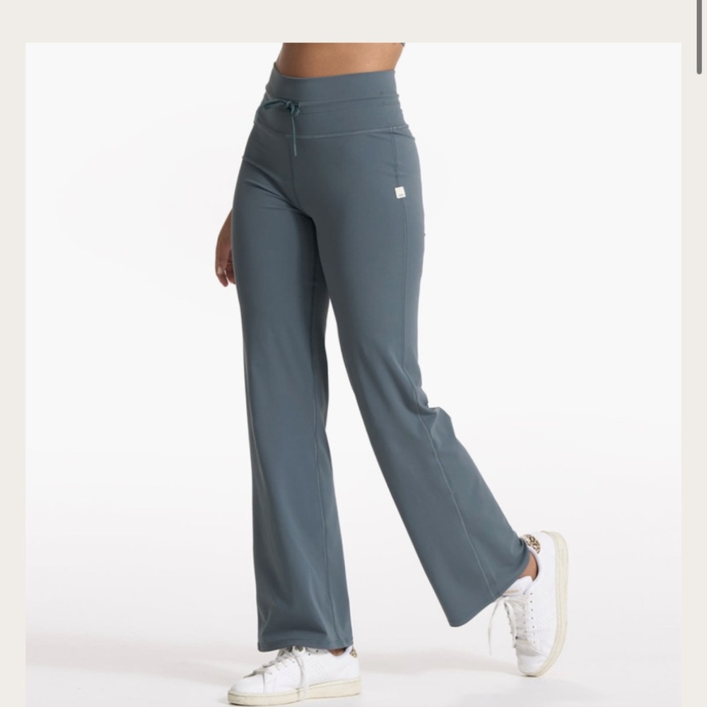 Vuori Women's Wide Leg Pants in Slate Blue